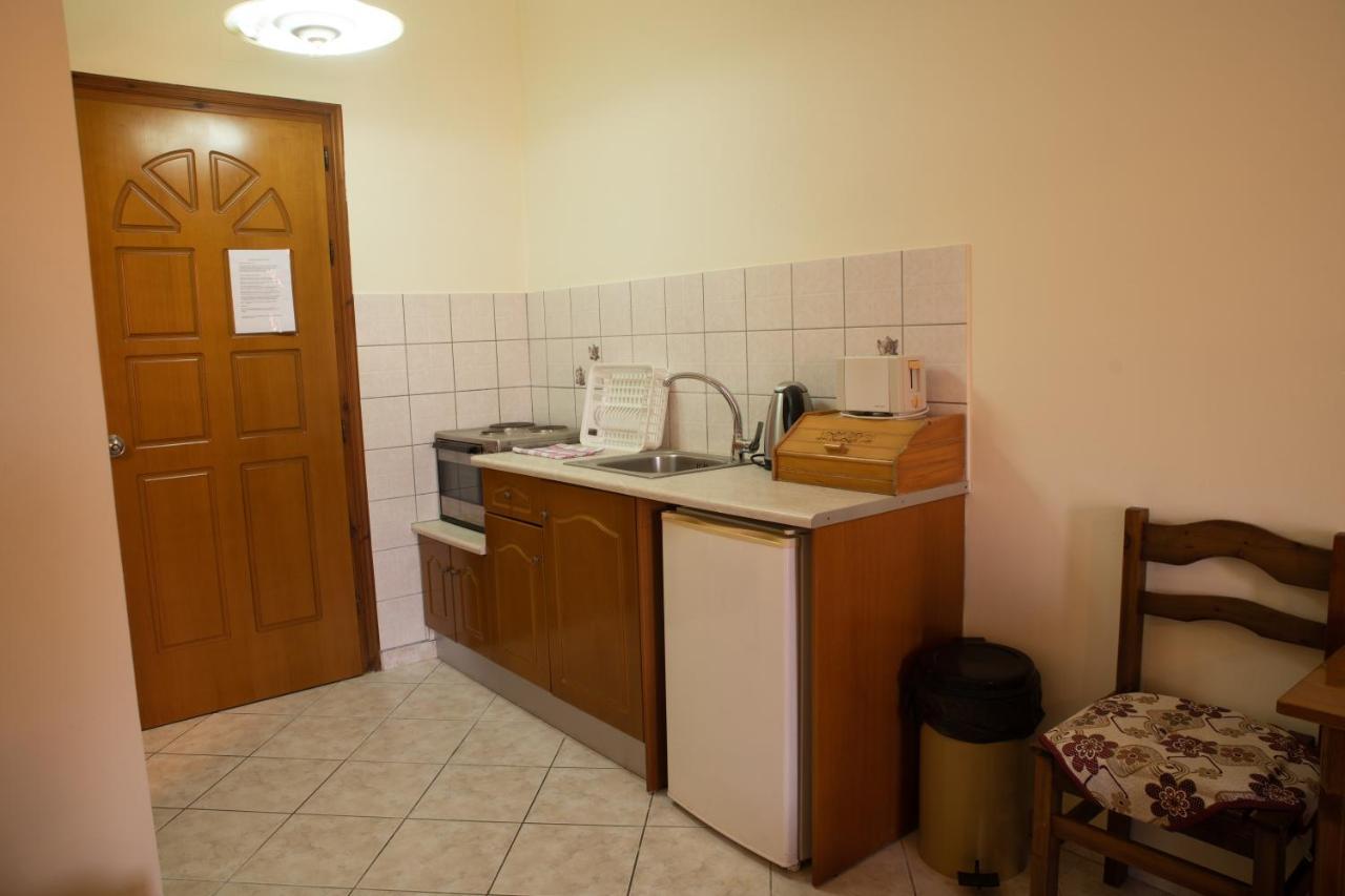 Kapetanios Apartments Агиос Стефанос Экстерьер фото