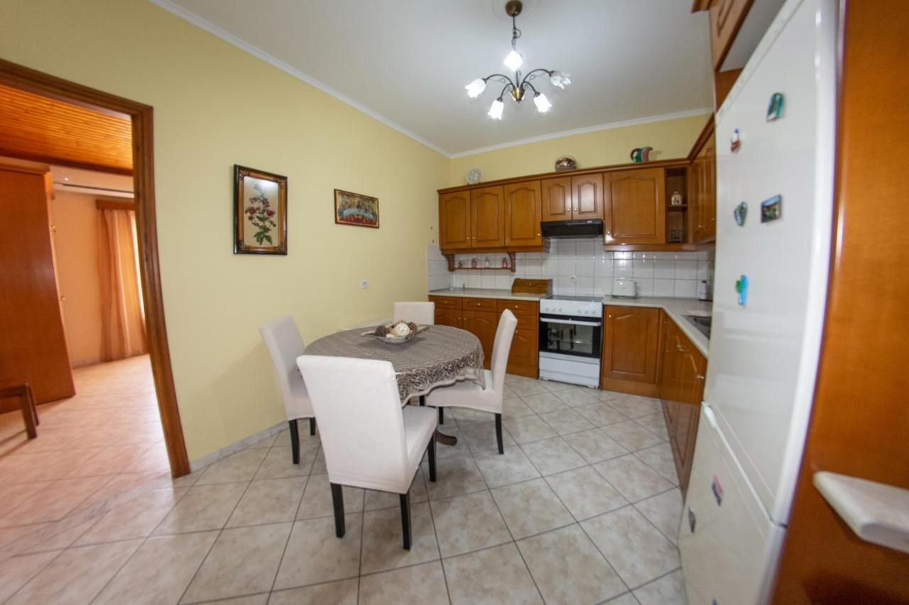 Kapetanios Apartments Агиос Стефанос Экстерьер фото
