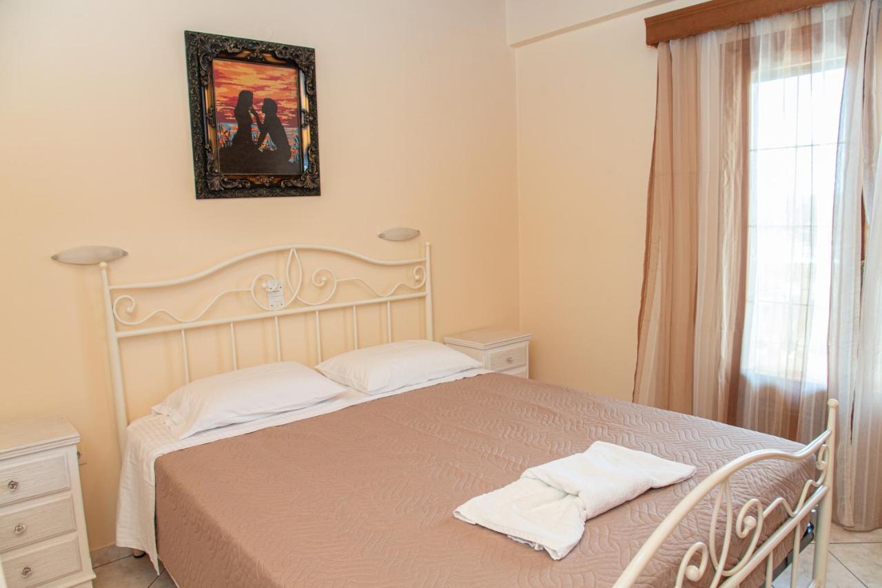 Kapetanios Apartments Агиос Стефанос Экстерьер фото