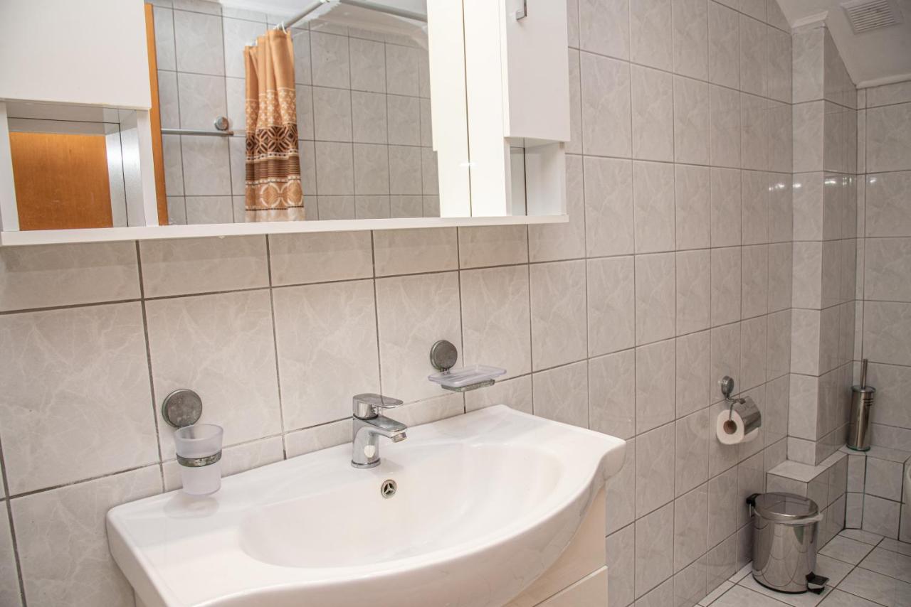 Kapetanios Apartments Агиос Стефанос Экстерьер фото