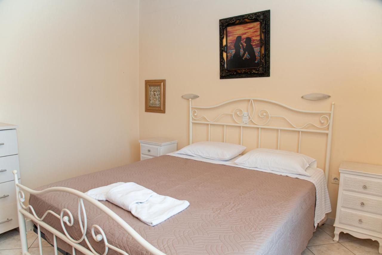 Kapetanios Apartments Агиос Стефанос Экстерьер фото